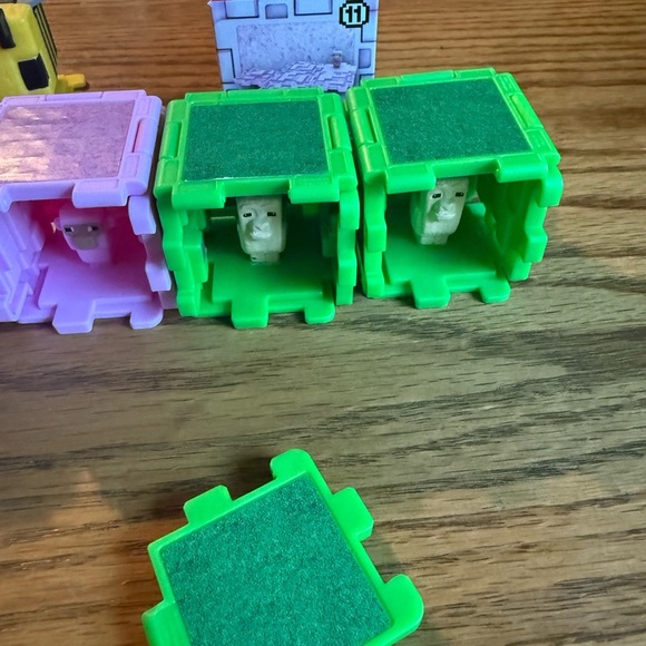 Vibrant Purple and Green Building Blocks Set - Picture 10 of 10